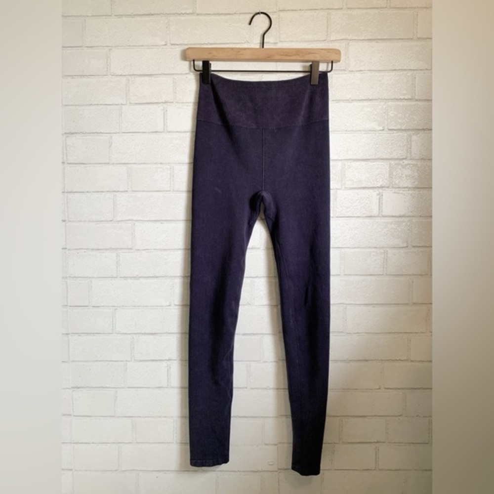 Fabletics Deep Slate Blue Purple Workout Texture Print Leggings S